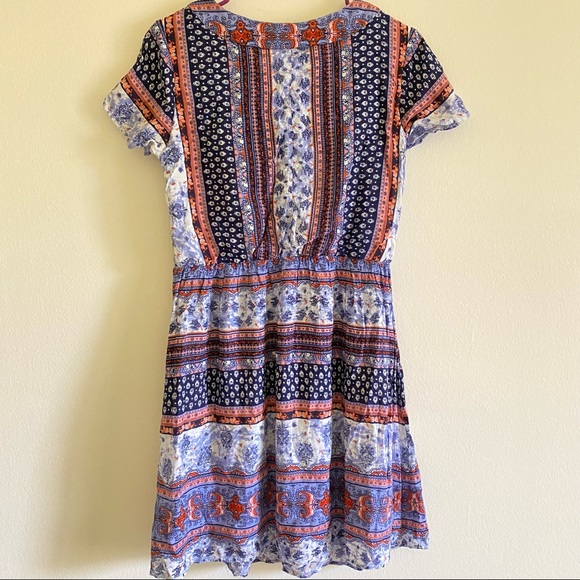 Tie up Boho Printed Dress - Picture 3 of 5